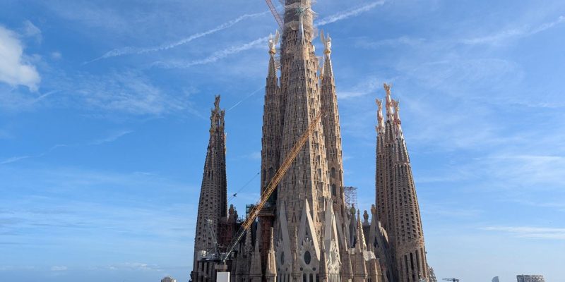 NAKED meets ガウディ展、そして本場スペインでサグラダ・ファミリア、ガウディ建築を味わう